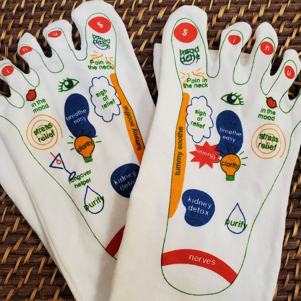 Reflexology Socks by EARTH THERAPEUTICS NIB